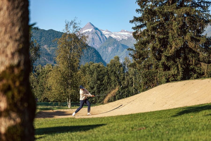 36 Loch Golfplatz in Zell am See