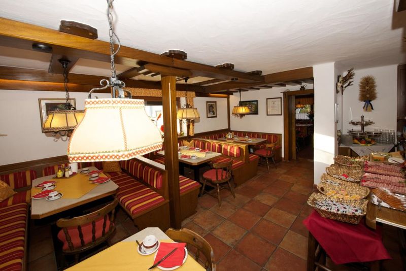 Stüberl Pension Alpenrose Zell am See