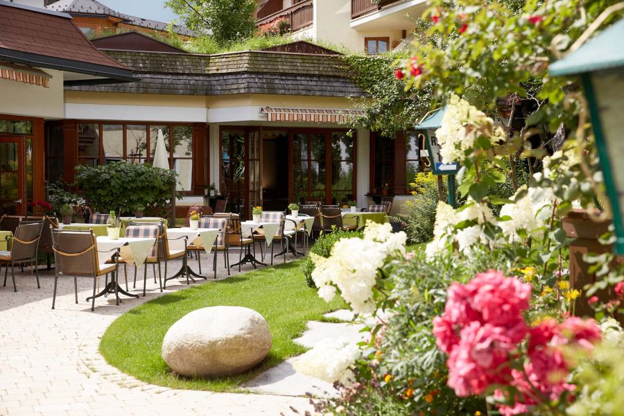 Mitten im Zentrum der kleinen Bergstadt Zell am See